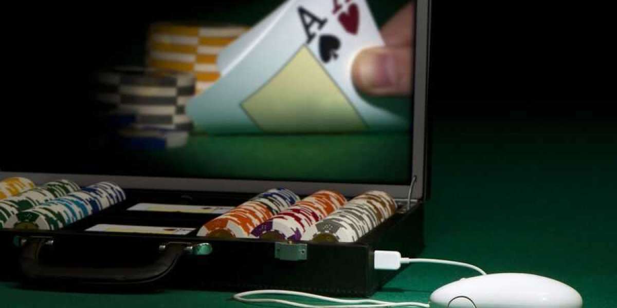 Baccarat on the Web: A Tale of Strategy, Luck, and Glamour
