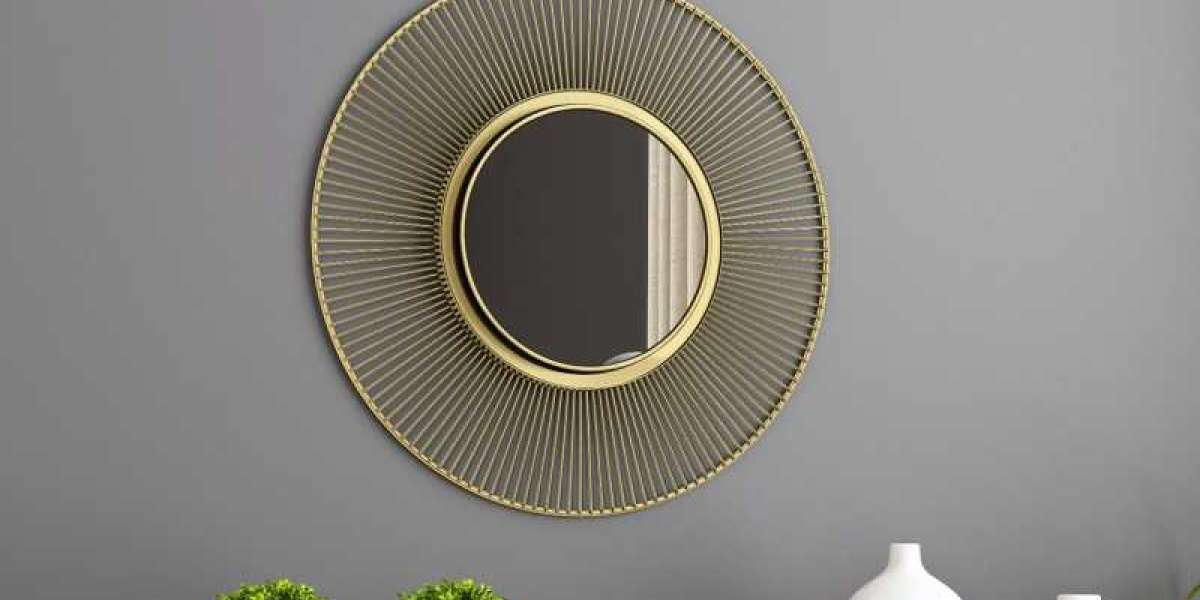 Choosing the Best Material for Wall Mirrors | Wooden Street