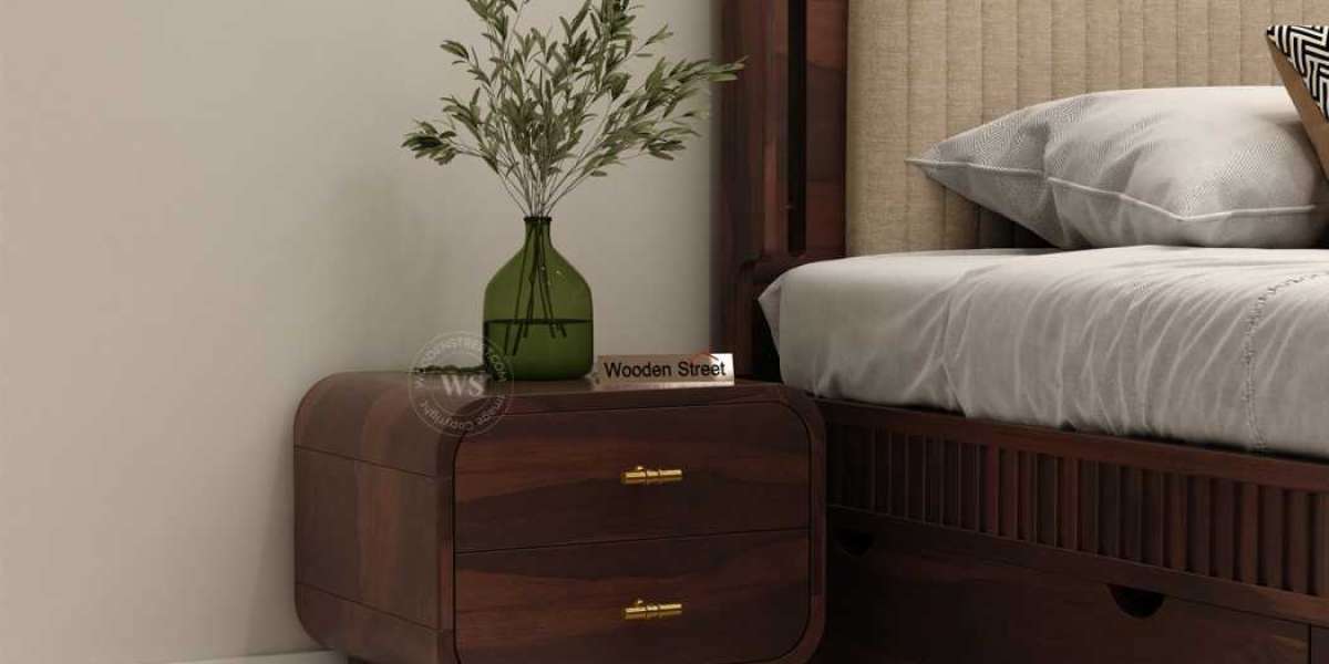 Choosing the Best Material for Your Bedside Table