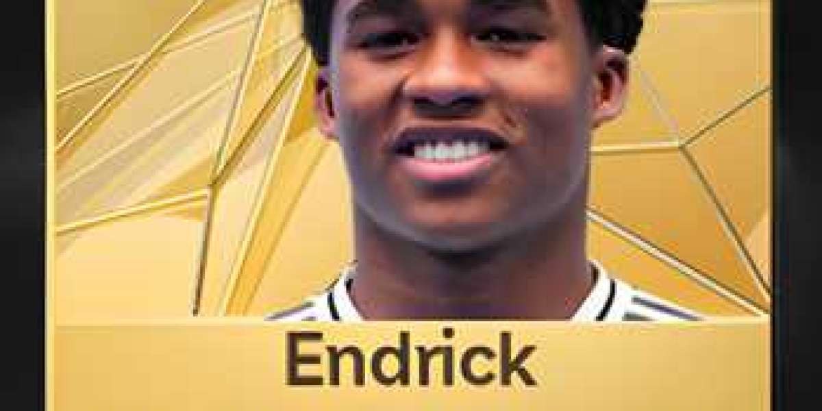 Endrick Felipe: Rising Star in Football – Player Card Guide